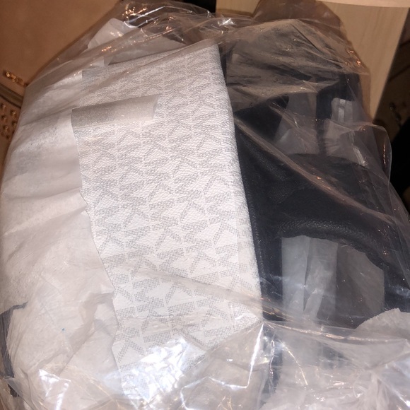 MICHAEL KORS COOPER BRIGHT WHITE BACKPACK NWT $548 MSRP - Picture 8 of 8